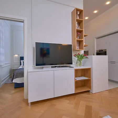 Salve Luxury By Litto